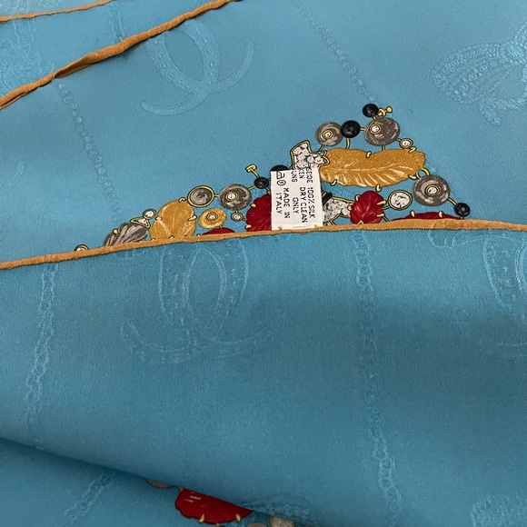 Auth Cartier Silk Scarf. - Picture 12 of 16